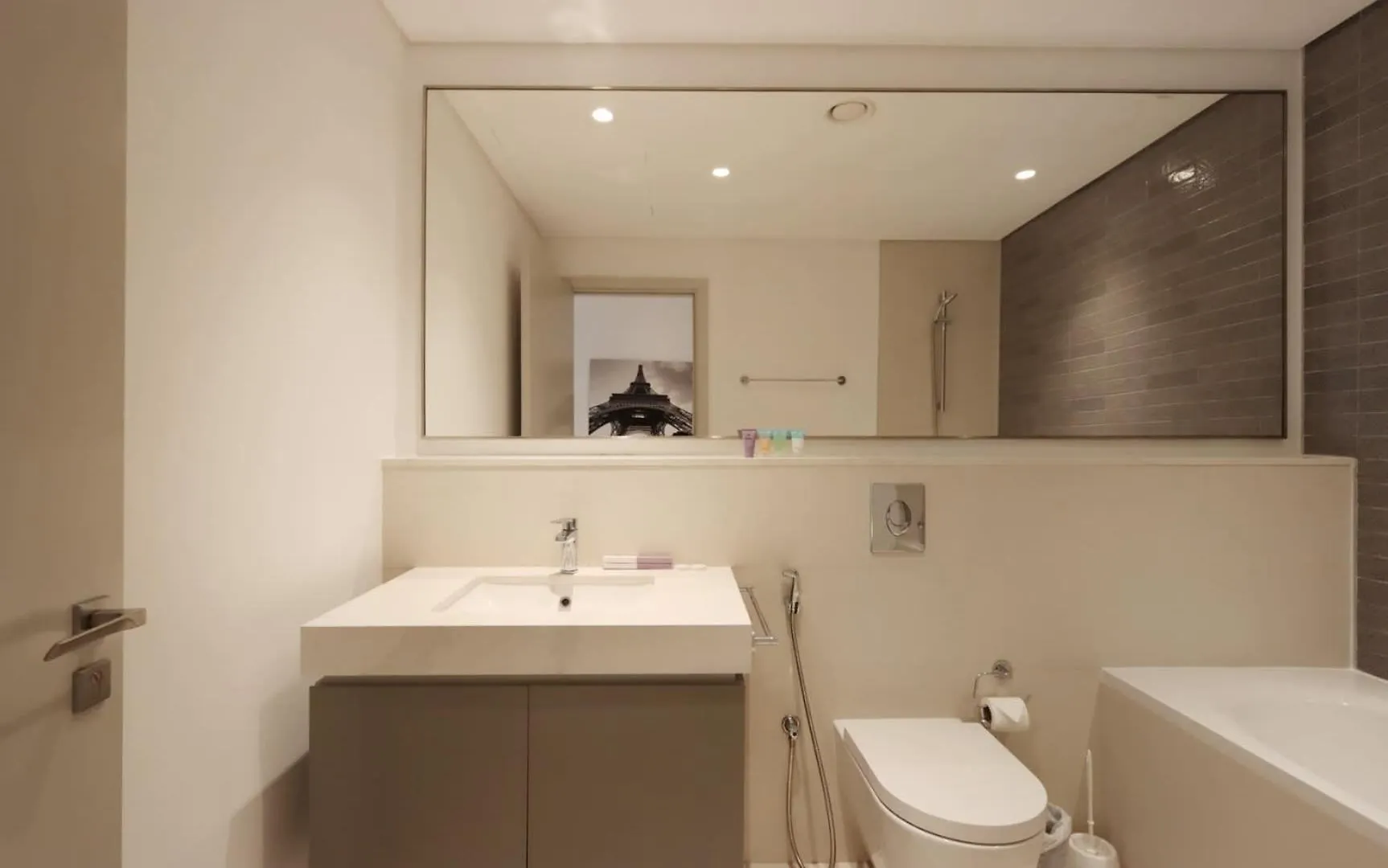 Apartment Livbnb - 2Br With Stunning Views, Beachfront Living Dubai United Arab Emirates