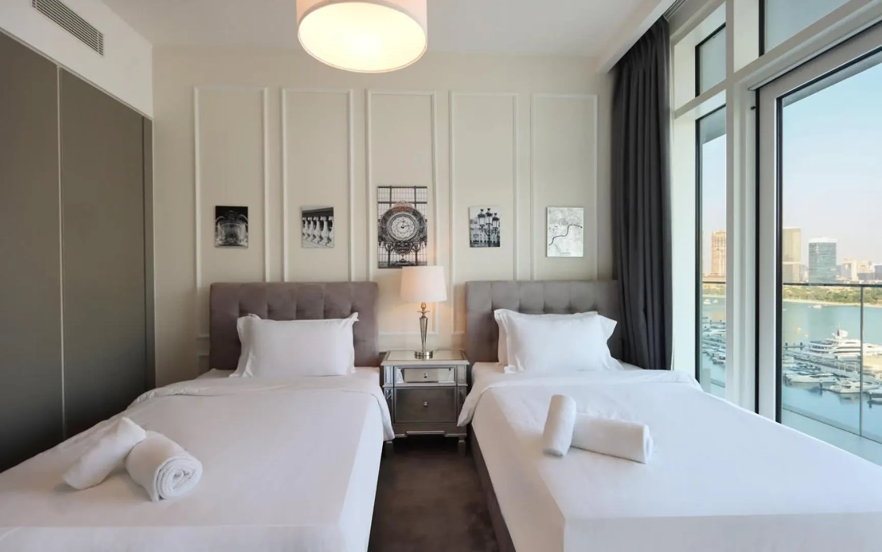 Livbnb - 2Br With Stunning Views, Beachfront Living 두바이 아파트